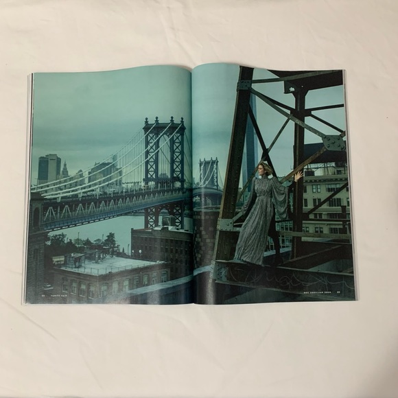 Vanity Fair Greta Gerwig “The Unstoppable” Issue December 2023/2024 Magazine - Picture 6 of 9